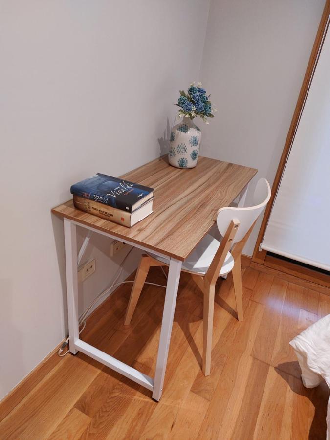 Estudio Centrico Con Garaje Y Vistas Al Mar. Vigo Luaran gambar