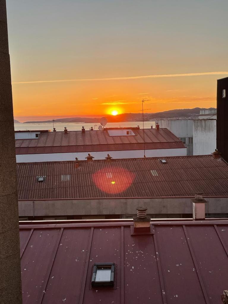Estudio Centrico Con Garaje Y Vistas Al Mar. Vigo Luaran gambar