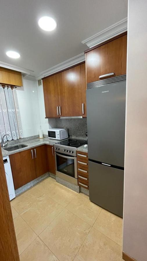 Estudio Centrico Con Garaje Y Vistas Al Mar. Vigo Luaran gambar